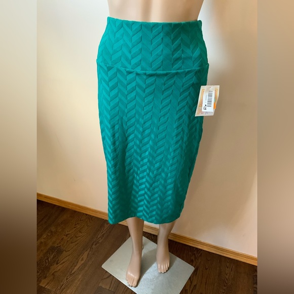 Lularoe - Picture 3 of 11